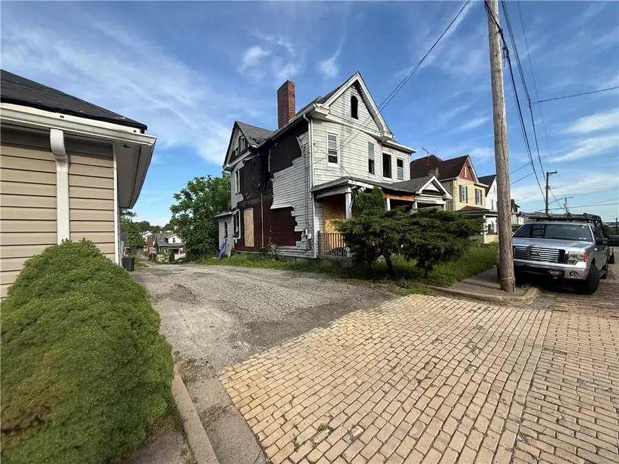 1213 Pirl St, McKeesport, PA 15132 - #3