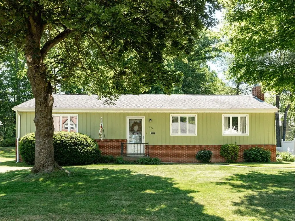 508 N Madison Ave, Grove City, PA 16127 - #1