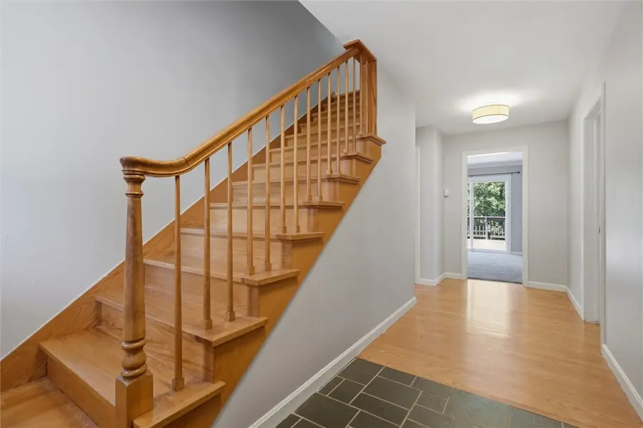 644 S Buhl Farm Dr, Hermitage, PA 16148 - #2