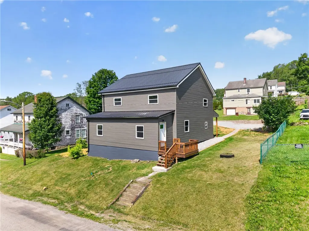 621 Bitner Rd, Dunbar, PA 15431 - #1