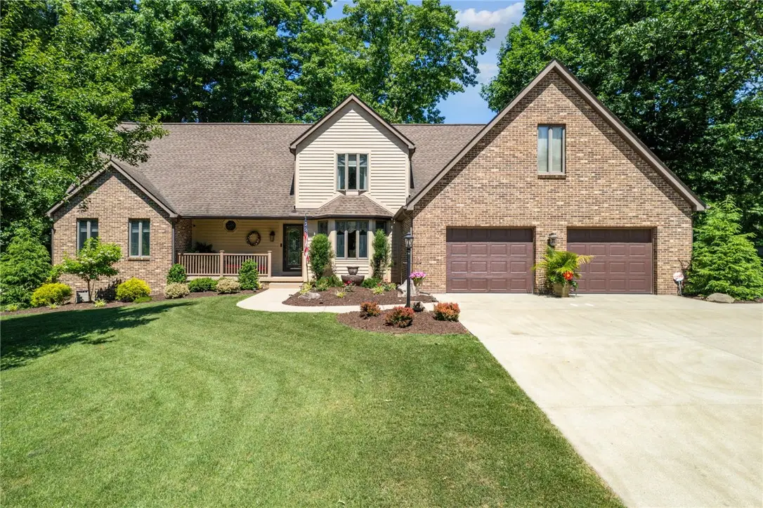 153 Lakewood Rd, Greensburg, PA 15601 - #1