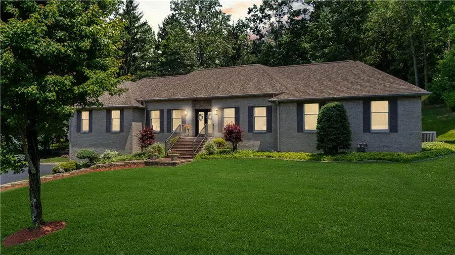 177 Mill Run Dr, Indiana, PA 15701 - #2