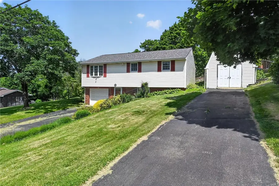 105 Willow Dr, Sarver, PA 16055 - #2