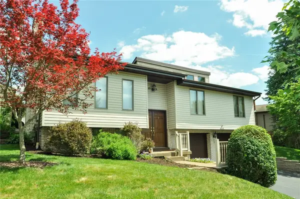4048 Briarwood Dr., Jeanette, PA 15601