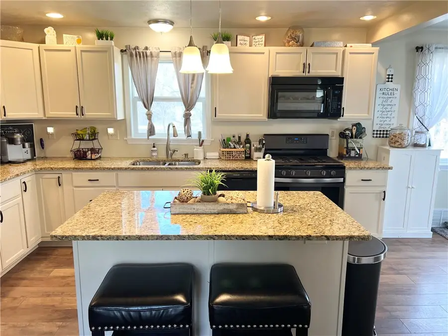213 Shackelford Dr, Monroeville, PA 15146 - #2