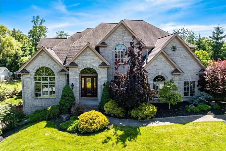 2114 N Villa Ct, Gibsonia, PA 15044 - #2