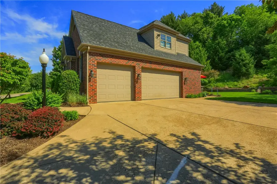 1801 Constitution Blvd, Valencia, PA 16059 - #2