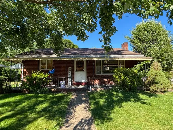 316 Pine Dr, Aliquippa, PA 15001