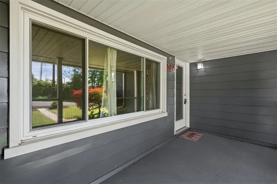 302 3rd St, Oakdale, PA 15071 - #3