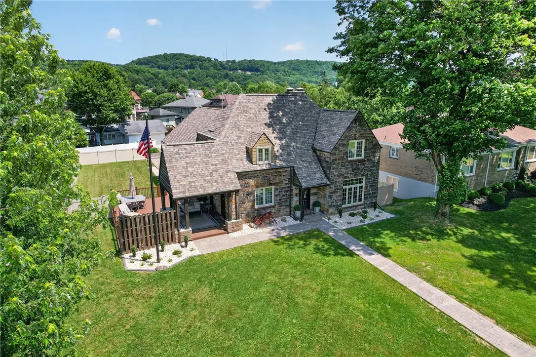 904 N Water St, Kittanning, PA 16201 - #1