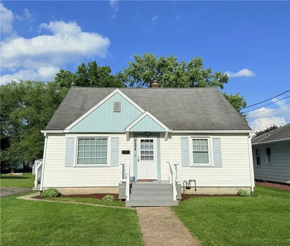 721 Tidball Ave, Grove City, PA 16127 - #1