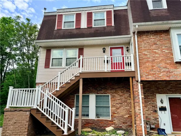 319 Hunting Creek Rd, Canonsburg, PA 15317