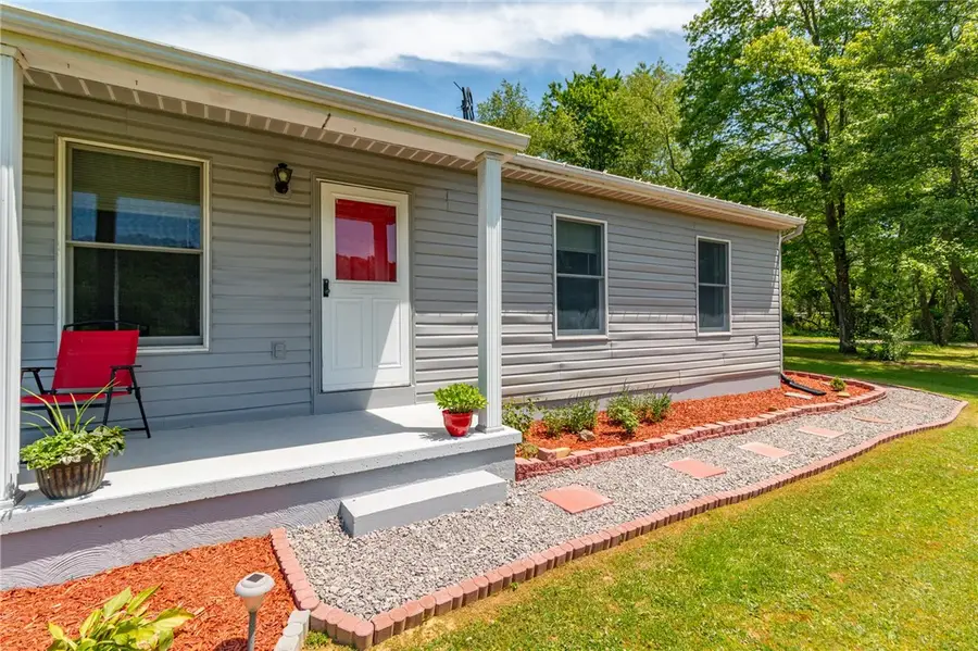 290 Blackstone Rd, Leechburg, PA 15656 - #2