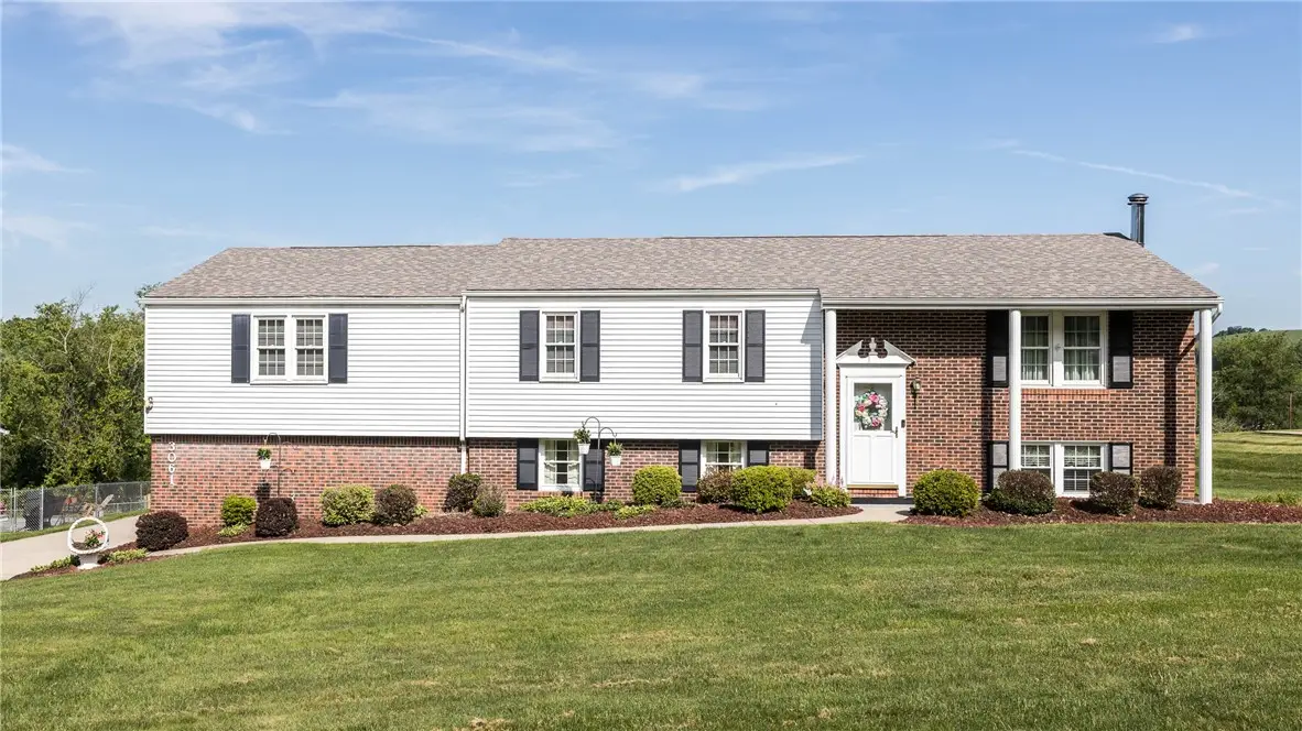 3061 Dividend Dr, Washington, PA 15301 - #1