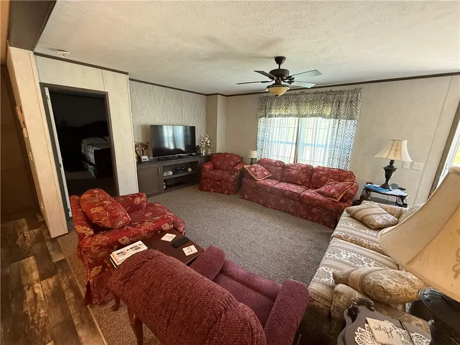 606 Ashley Dr, Indiana, PA 15701 - #2