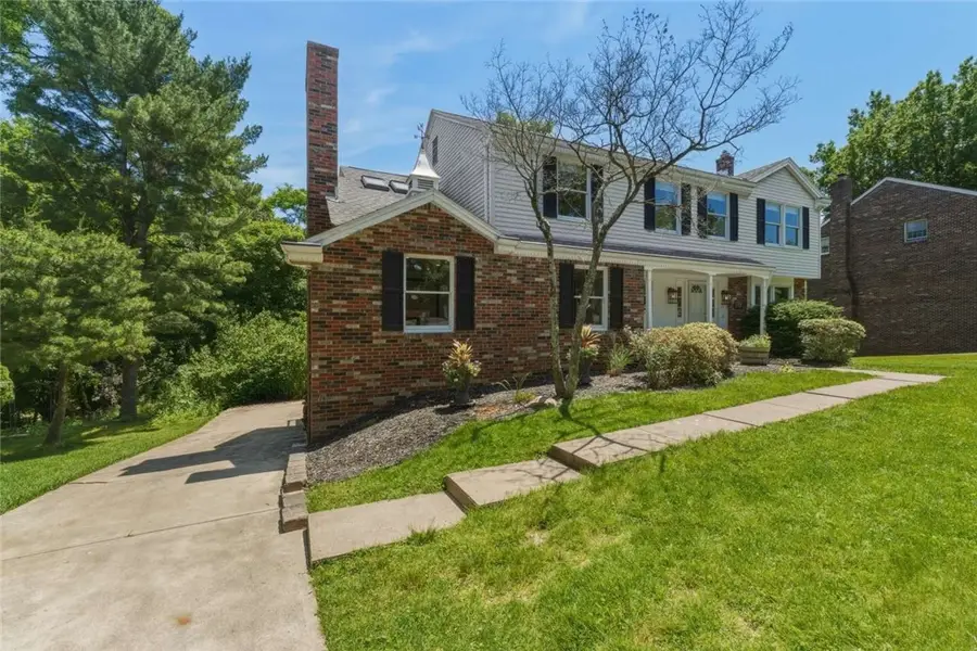 112 Marshall Dr, Mount Lebanon, PA 15228 - #3