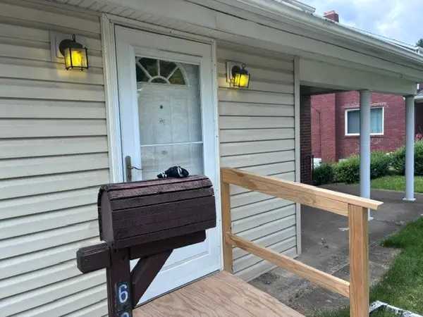 690 Park Ave, Pittsburgh, PA 15221