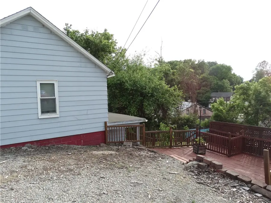 114 Beallsville Rd, Bentleyville, PA 15314 - #3