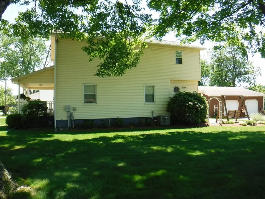 229 Spruce St, Zelienople, PA 16063 - #3