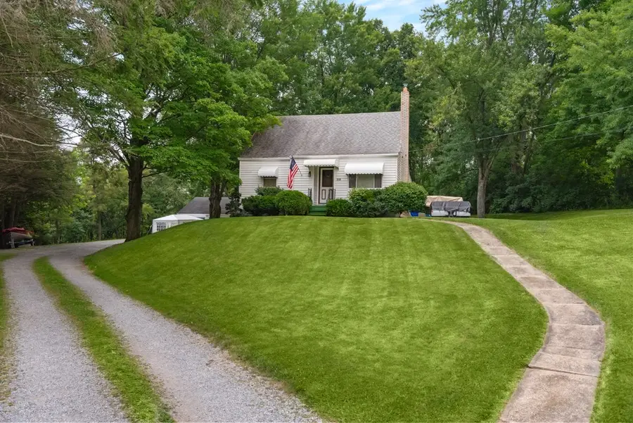 519 S Main St, Zelienople, PA 16063 - #2
