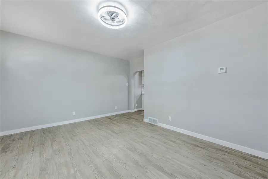 1112 Stieren Ave, Brackenridge, PA 15014 - #3