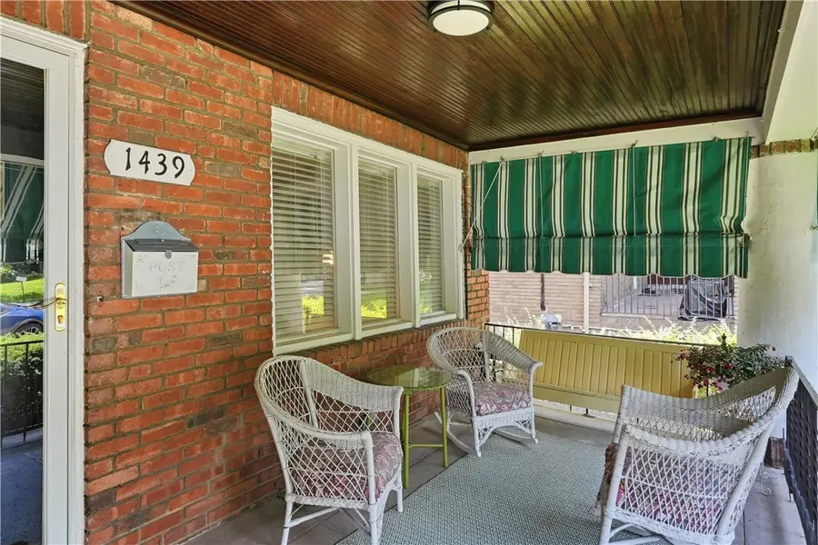 1439 Severn St, Pittsburgh, PA 15217 - #2