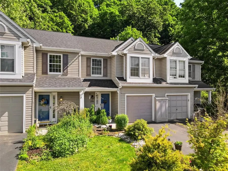 231 Commons Dr, Oakmont, PA 15139 - #3