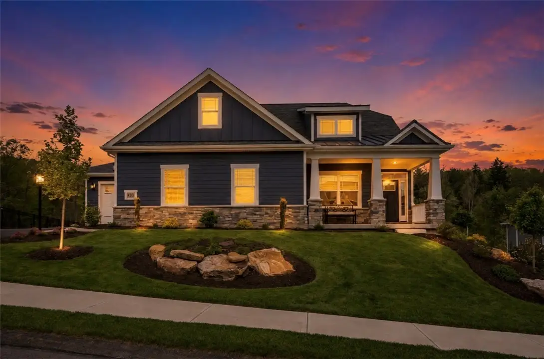 490 Harvest View Dr, Venetia, PA 15367 - #1