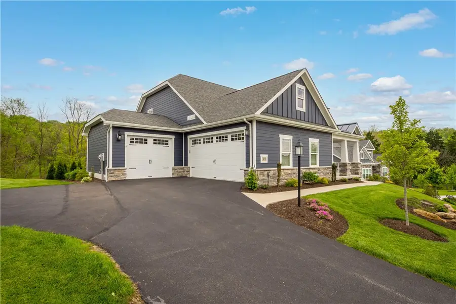 490 Harvest View Dr, Venetia, PA 15367 - #3