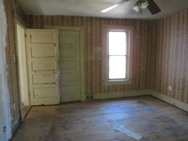 115 Chess St, Monongahela, PA 15063 - #2