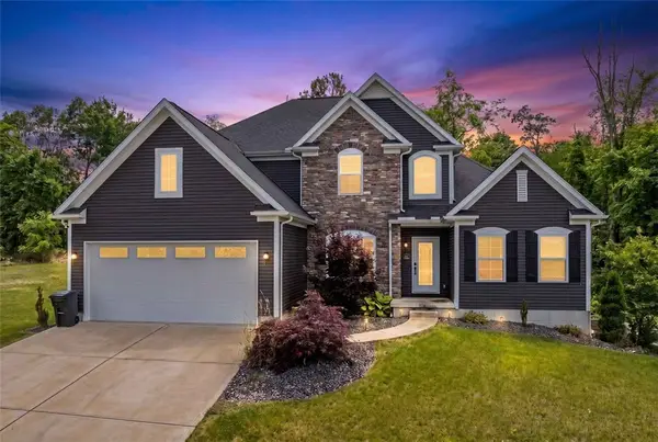 102 Eagle Lane, New Eagle, PA 15067