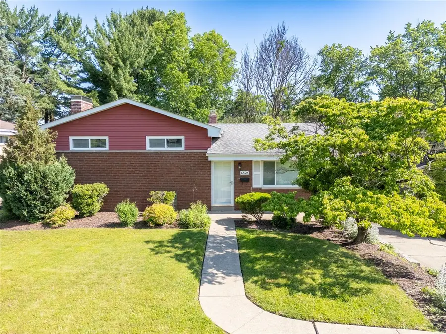 4826 Criss Road, Bethel Park, PA 15102 - #2
