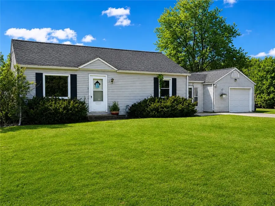 1553 Savannah Rd, New Castle, PA 16101 - #2