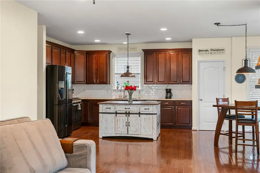 217 Old Hickory Rd, Zelienople, PA 16063 - #3