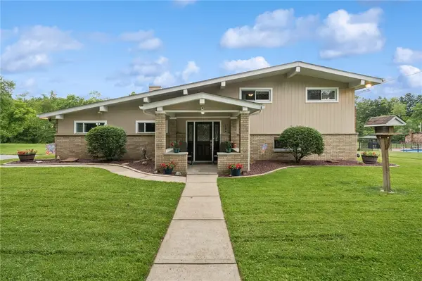 106 Daums Ln, Level Green, PA 15085
