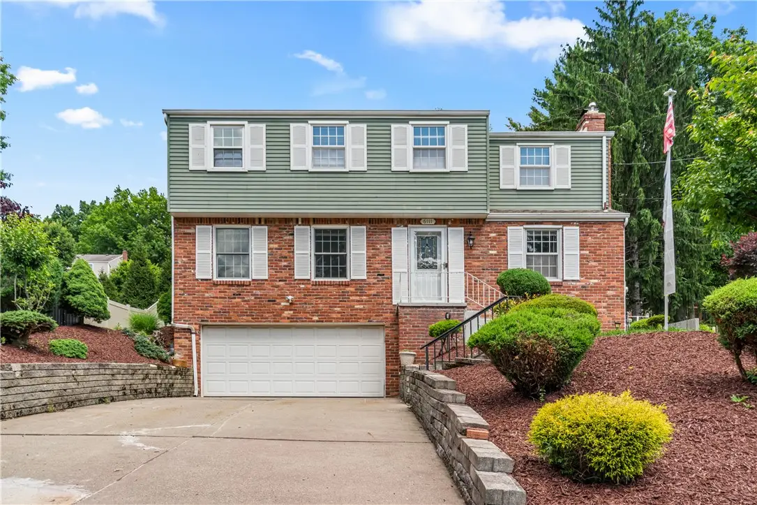 6111 Great Dane Dr, Bethel Park, PA 15102 - #1