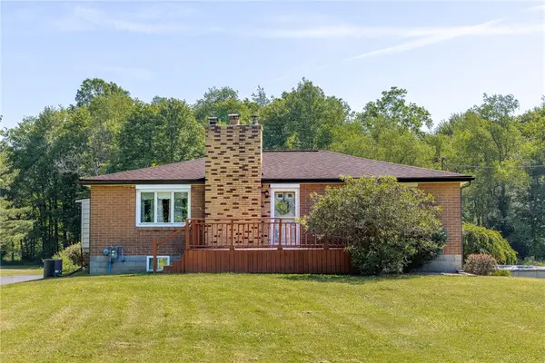 610 North Liberty Road, Grove City, PA 16127