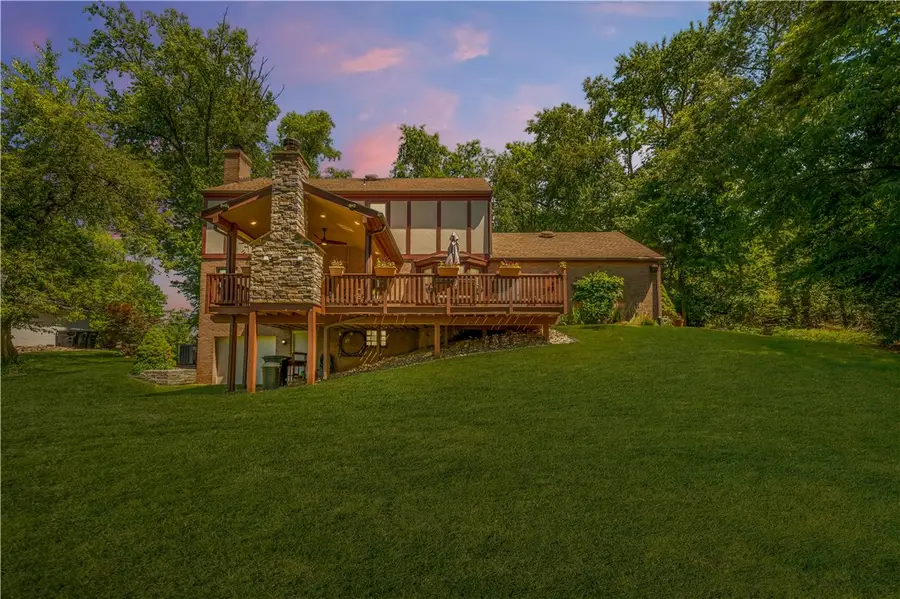 260 Chapel Dr, Elizabeth, PA 15037 - #2