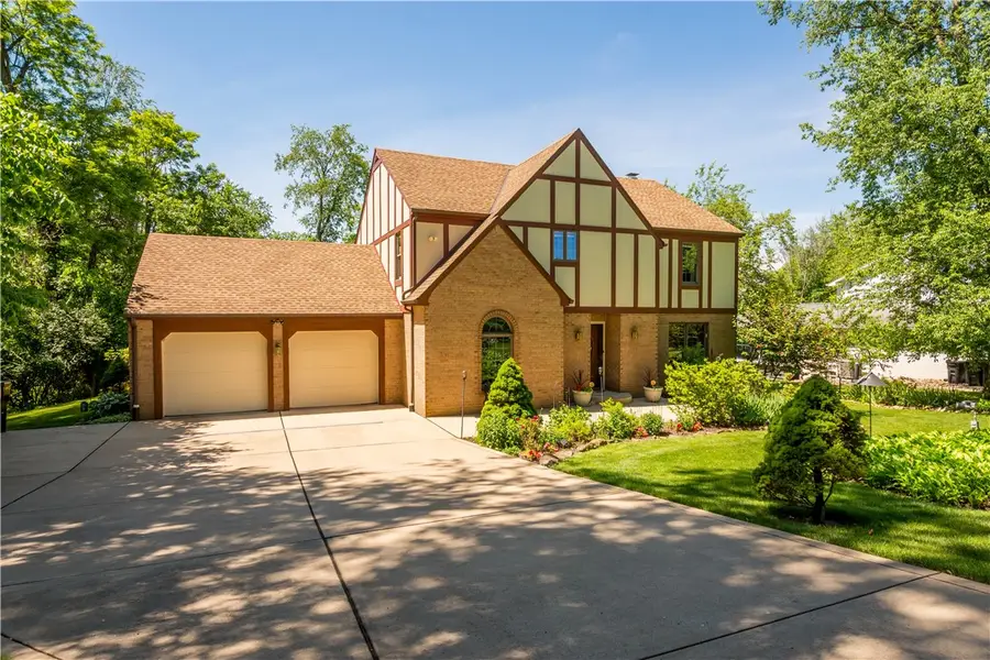 260 Chapel Dr, Elizabeth, PA 15037 - #3