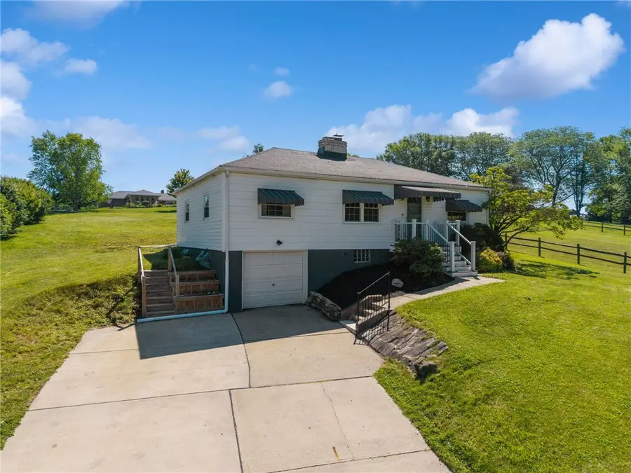 1221 Clay Pike, Irwin, PA 15642 - #3