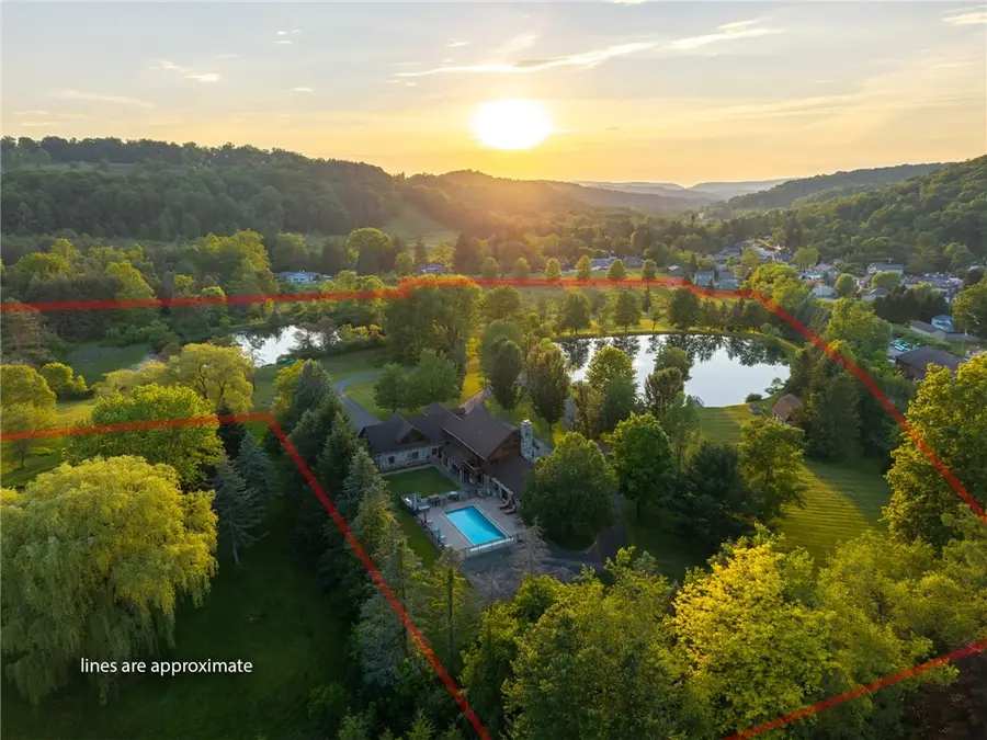 134 Twin Lake Ln, Laughlintown, PA 15655 - #3