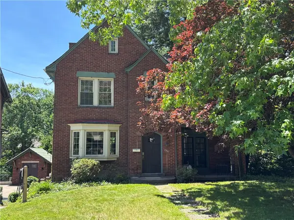 240 Parkway Drive, Pittsburgh, PA 15228