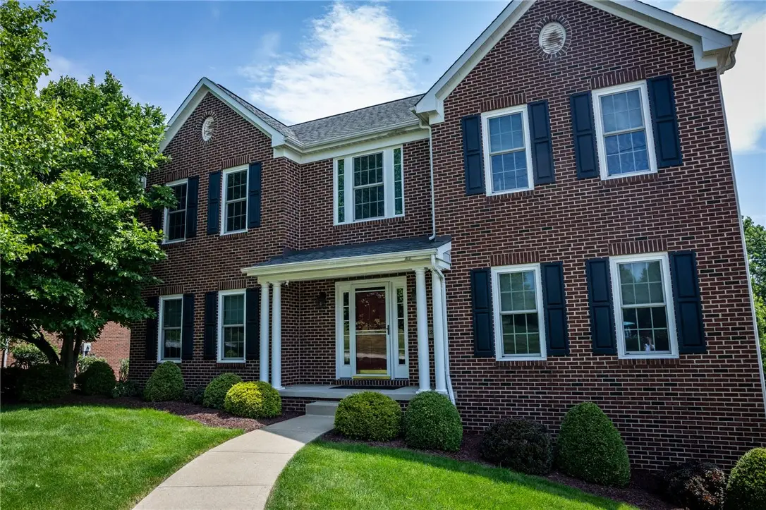 112 Scenic Ridge Dr, Venetia, PA 15367 - #1