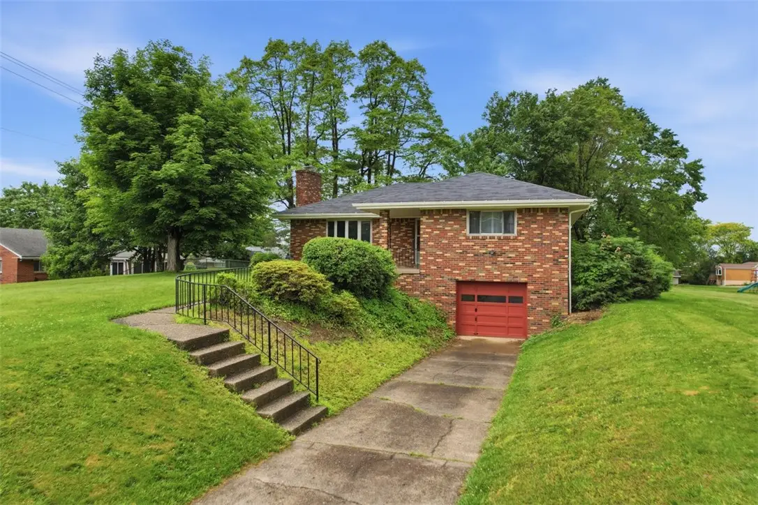 16 Robin Rd, Robinson, PA 15136 - #1