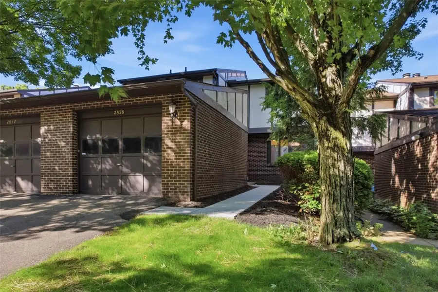 2828 Bingham Dr, Pittsburgh, PA 15241 - #3