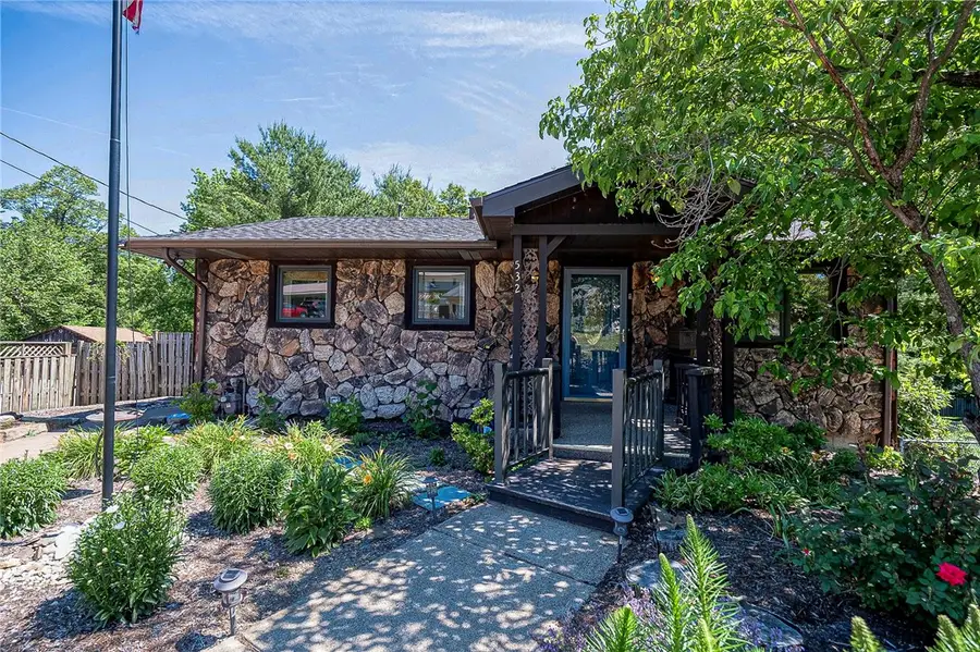 532 Reimer St, New Kensington, PA 15068 - #2