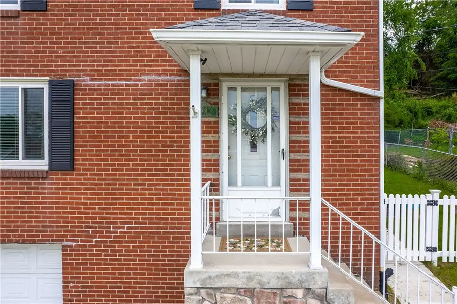 1431 Overdale Dr, Homestead, PA 15120 - #2