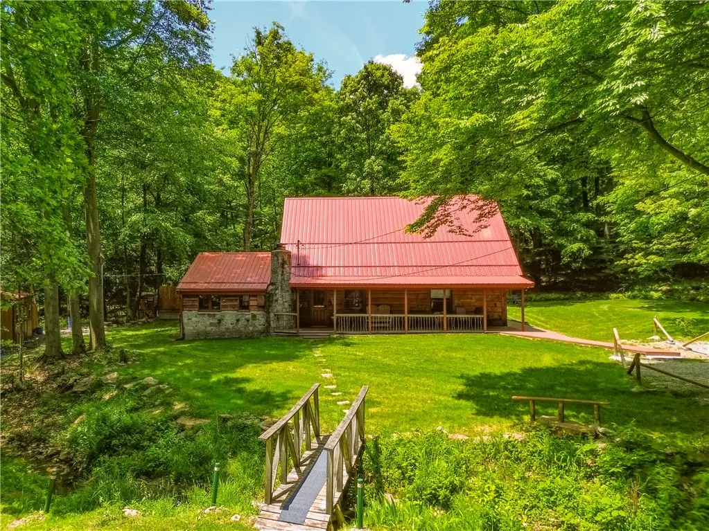 327 Stahl Rd, Somerset, PA 15501 - #1