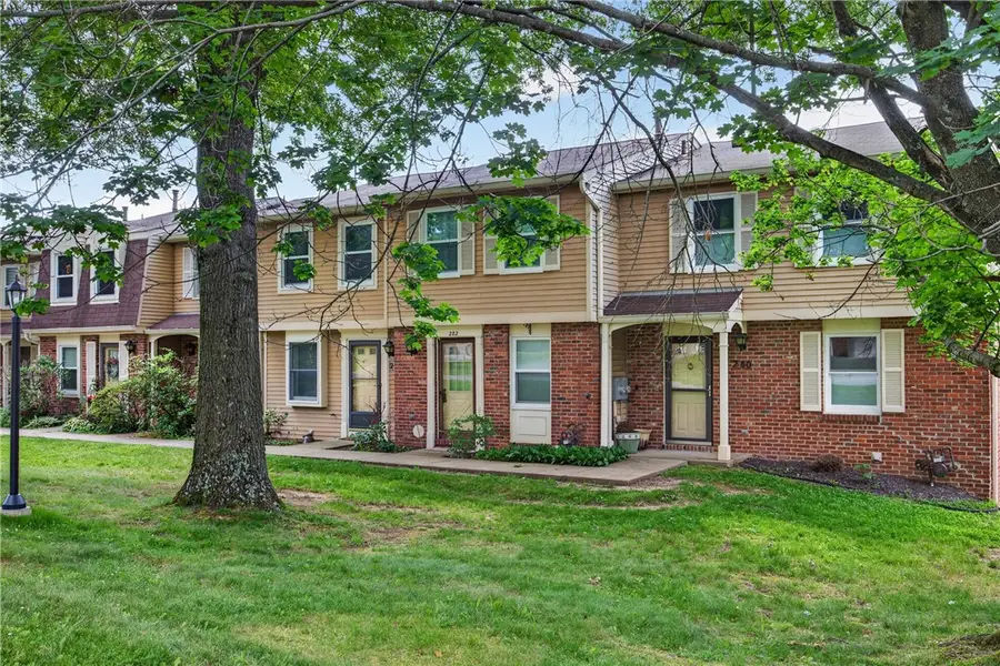 282 Scott Ln, Venetia, PA 15367 - #2