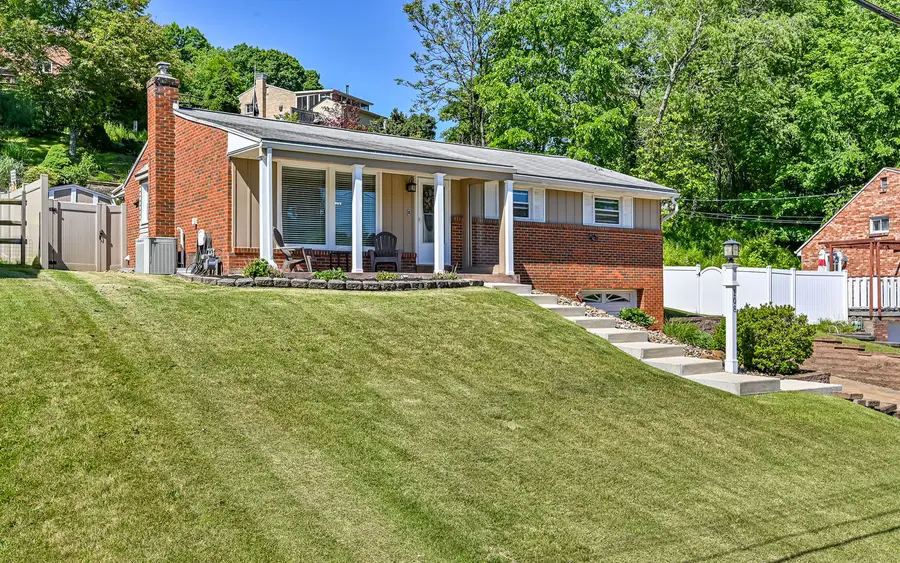108 Longmount Drive, Pittsburgh, PA 15214 - #2